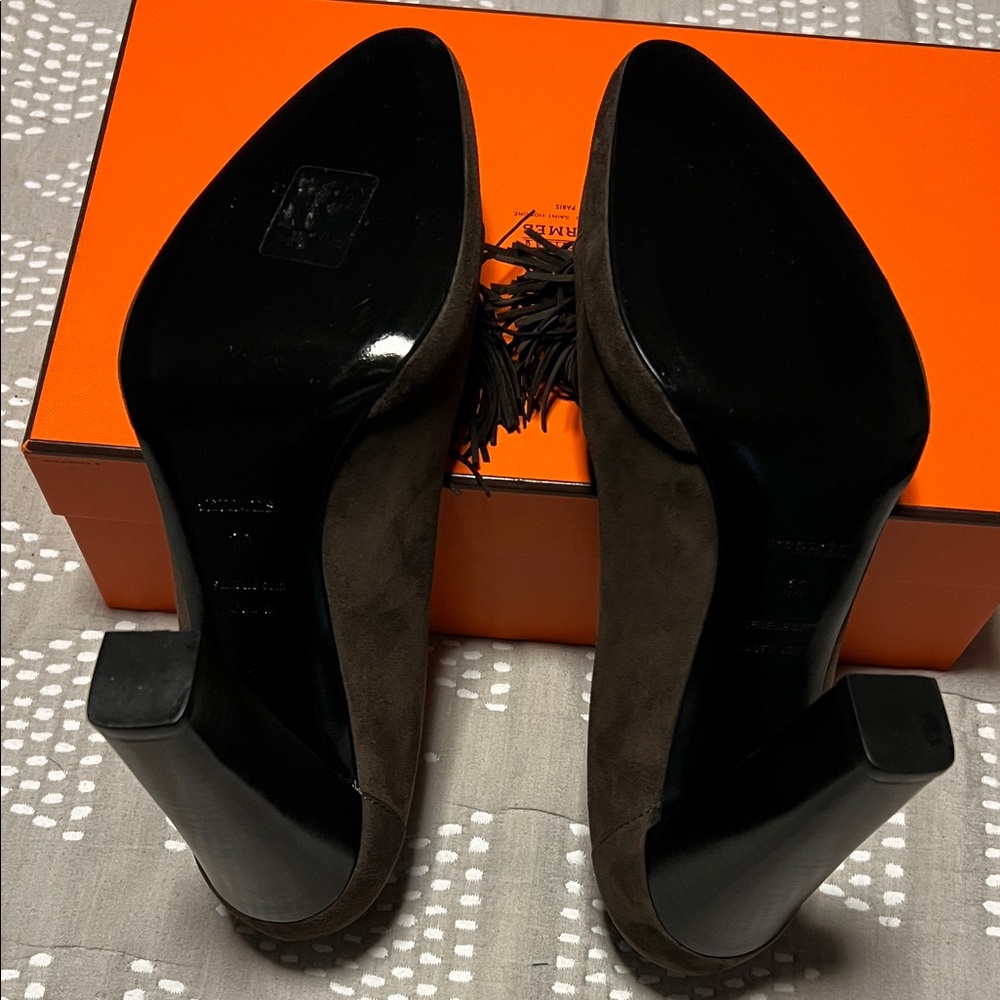 Hermes Dark Brown Heels with Tassel Accent Never Worn!! - Picture 8 of 16
